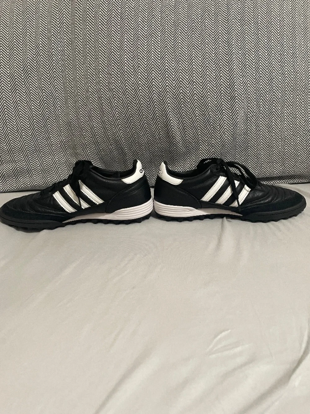 Adidas Mundial Team Black w/ White Stripes Turf Soccer Shoes - Size 6 US